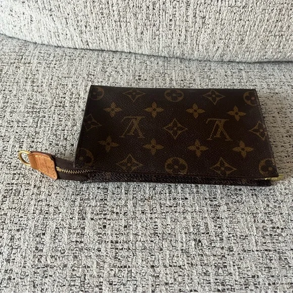 Louis Vuitton Brown and Gold Zippered Pouch - Picture 6 of 10